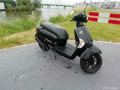 Kymco Like Retro zwart